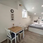 House 42 *