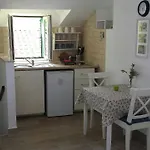 Apartment House 42 *