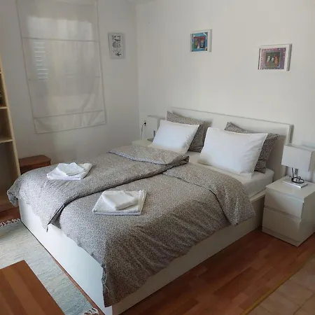 House 42 Apartment