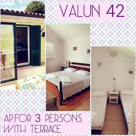 Apartment House 42 *